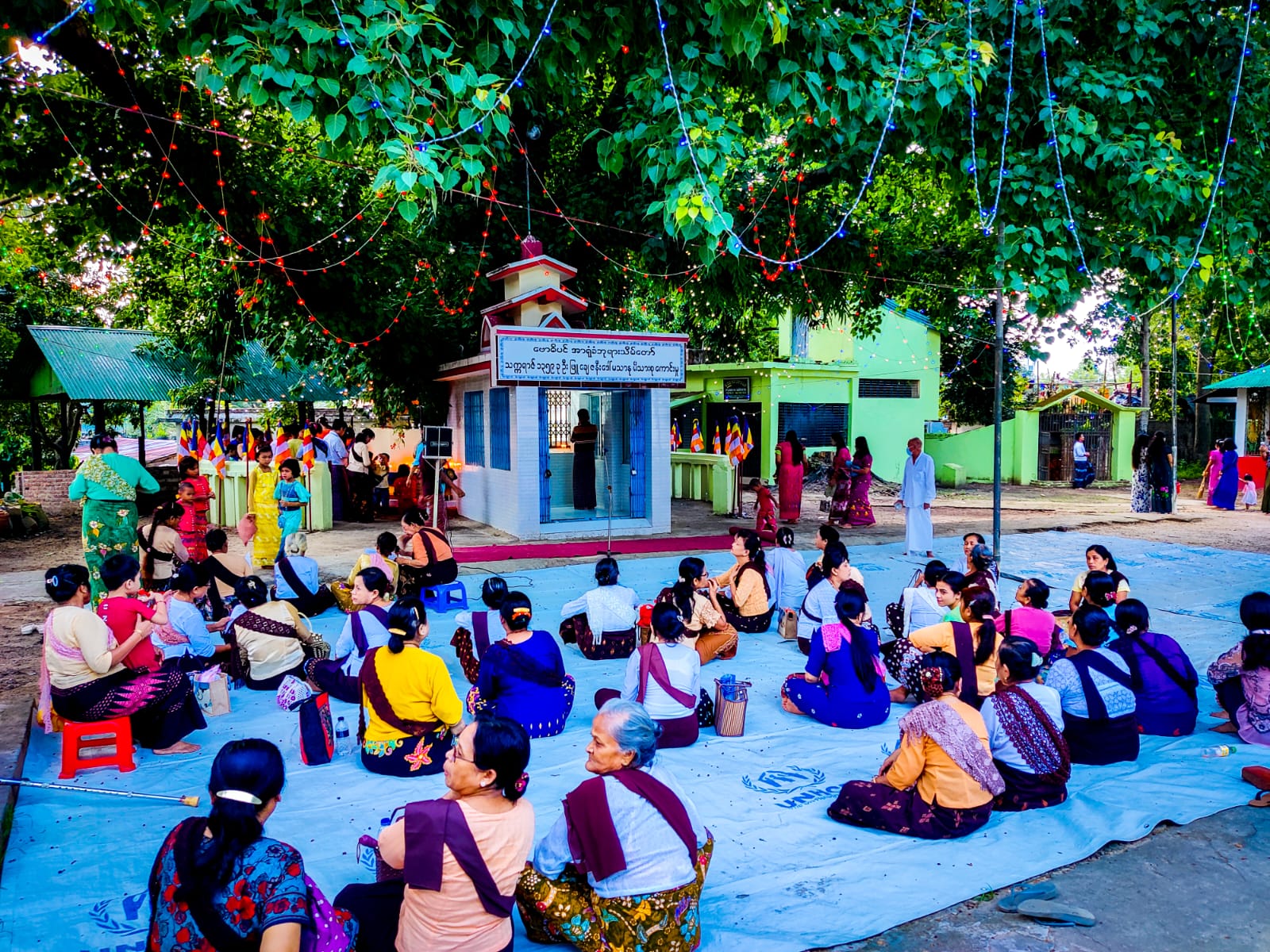 কক্সবাজার শহরে ধর্মীয় ভাবগাম্ভীর্যতায় বুদ্ধ পূর্ণিমা উদযাপন