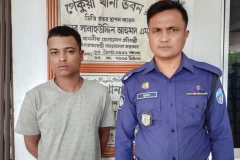 পেকুয়ায় চালকের গলা কেটে গাড়ি ছিনতাইয়ের চেষ্টা : আটক-১
