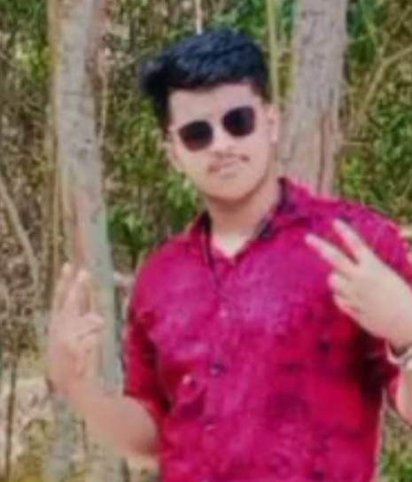 ঈদগাঁও -ঈদগড় সড়ক থেকে যুবক অপহৃত